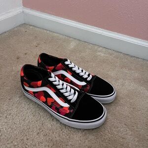 Limited Edition valentines hearts old skool vans